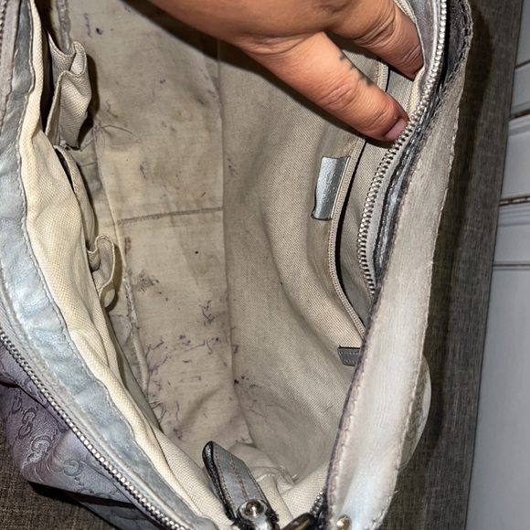 Metallic silver Gucci shoulder bag - Picture 6 of 8